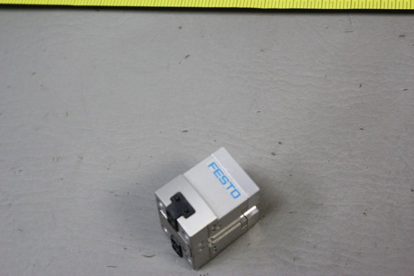 FESTO PARALLEL PNEUMATIC GRIPPER HGPT-16-A-B