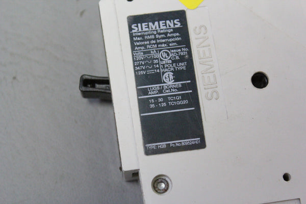 NEW NGB1B020  Siemens 20 Amp Breaker NGB1B020