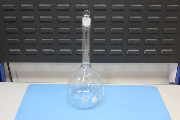 Kimble Kimax 28017 Class A 2000 mL Glass Volumetric Flask With Stopper 