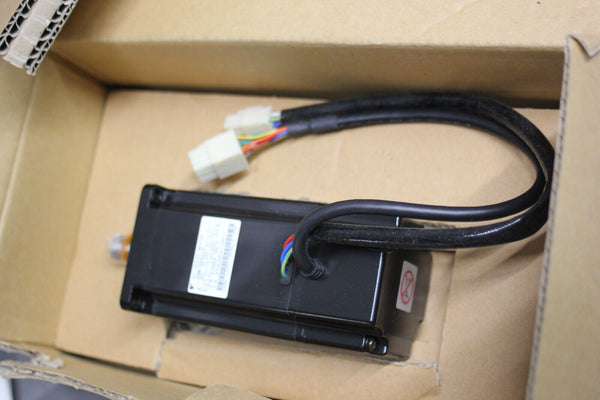 NEW YASKAWA AC SERVO MOTOR  SGM-04A312