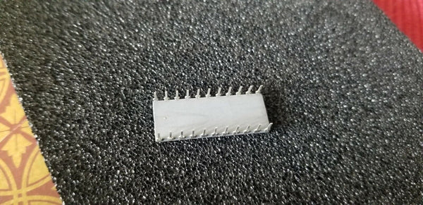 Vintage Semi Ceramic 22 Pin DIP Chip Processor Vintage 4200