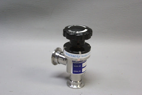 UNUSED LESKER MANUAL BELLOWS SEALED STAINLESS STEEL ANGLE VALVE SA0100MVQF KF-25