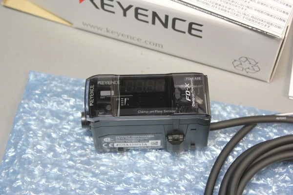 NEW KEYENCE CLAMP ON FLOW SENSOR FD-XA2E