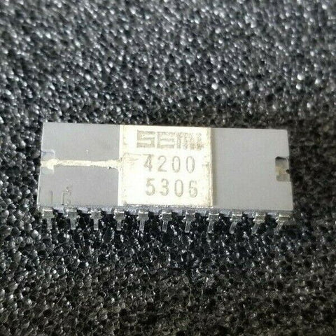 Vintage Semi Ceramic 22 Pin DIP Chip Processor Vintage 4200