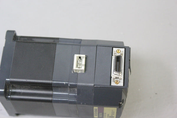 VEXTA SERVO MOTOR  B3153-D2ASX