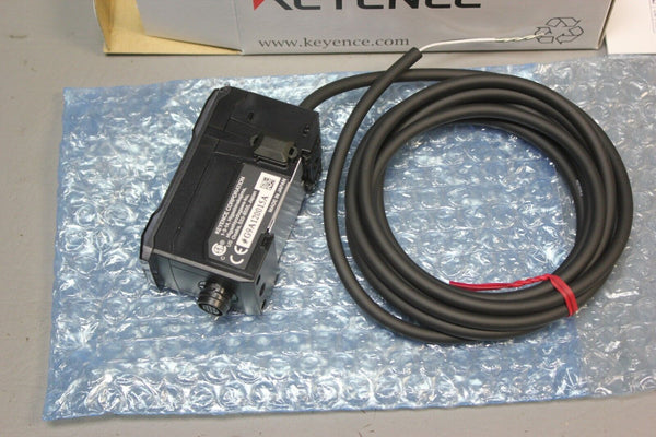 NEW KEYENCE CLAMP ON FLOW SENSOR FD-XA2E