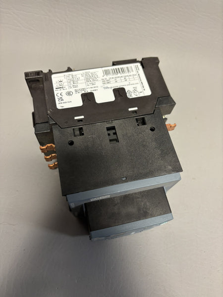 UNUSED SIEMENS POWER CONTACTOR 3RT2038-1AK60 3RT20381AK60